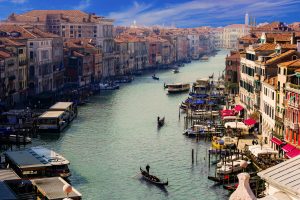 venice-3183168-300x200.jpg