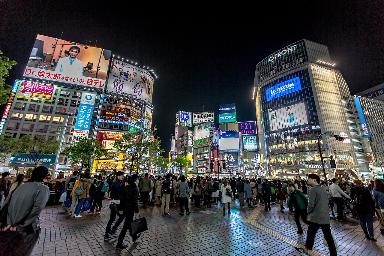 1280px-shibuya_district_at_night_2015-04_-17806976882--1539181843156.jpg