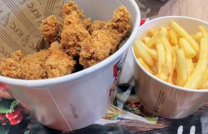 1024px-kfc_hot_wings_fries-1541031826672-300x194.jpg