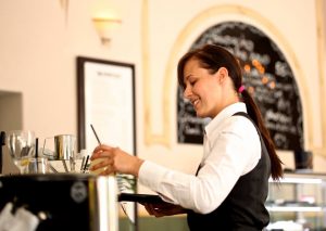waitress-2376728_960_720-1540784077239-300x213.jpg