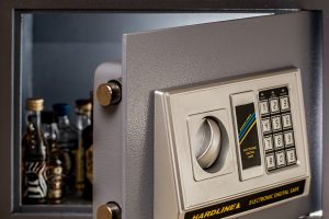 wall-safe-1044168-300x200.jpg