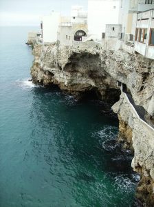 Polignano_grotta_palazzese-224x300.jpg
