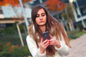 smartphone_woman_girl_iphone_apple_inc_touch_device_mobile-1087272-1550554889804-300x200.jpg