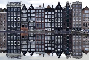 amsterdam-988047-300x202.jpg