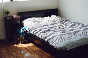 bedroom-405920-300x199.jpg