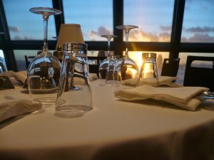 restaurant-358238-300x225.jpg