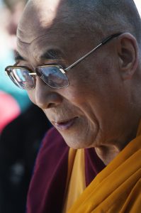 dalai-lama-2244829_1920-199x300.jpg