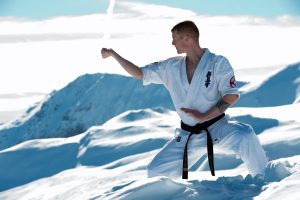 snow-3183568_1920-300x200.jpg