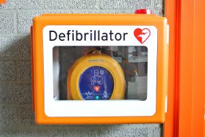defibrillator-809448-300x201.jpg