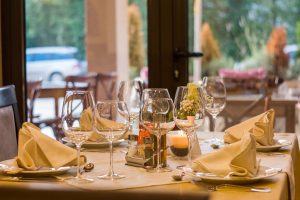 restaurant-449952-1-300x200.jpg