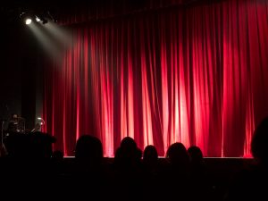 people-at-theater-713149-300x225.jpg