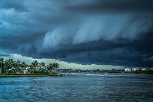 storm-407963_1920-300x200.jpg
