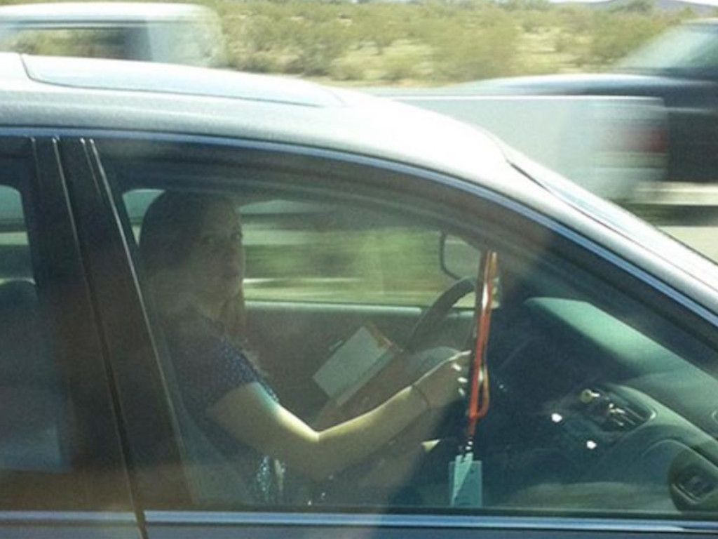 21-Dumb-Moments-Road-Left-People-Speechless-Pinterest.jpg.optimal.jpg