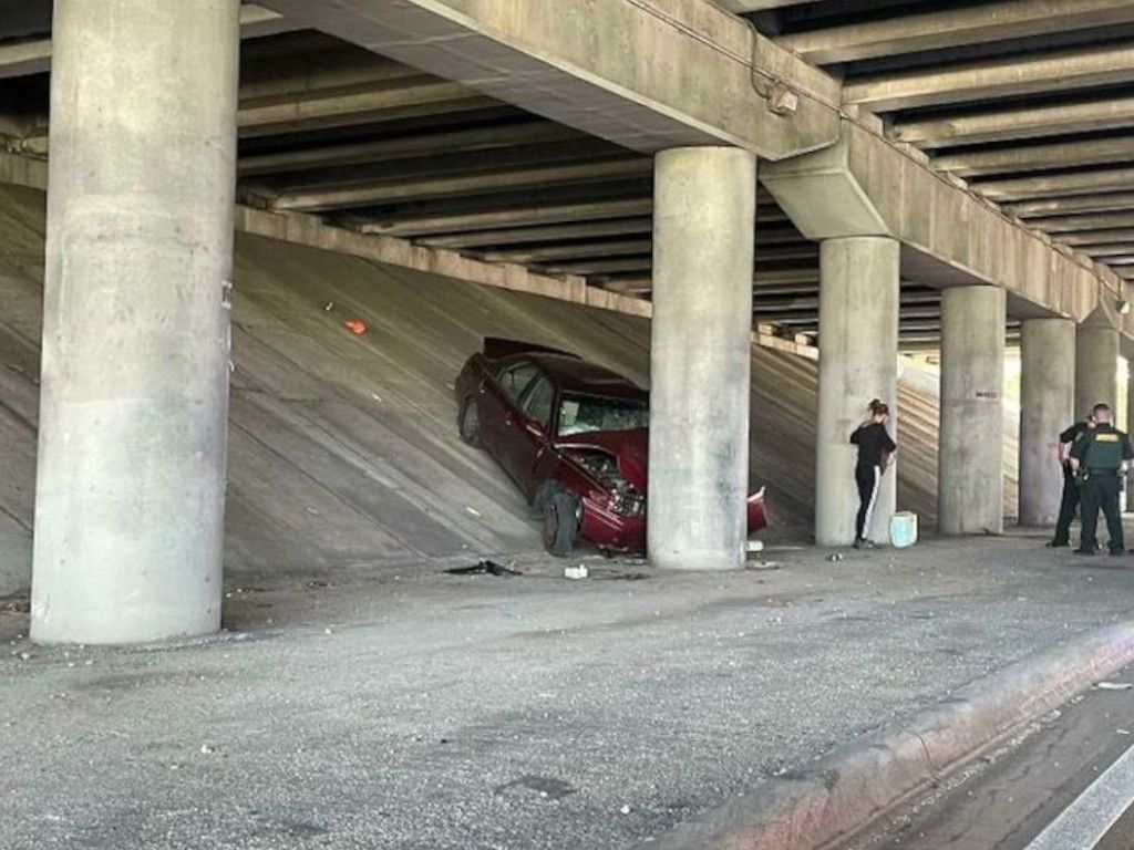 29-Dumb-Moments-Road-Left-People-Speechless-Pinterest.jpg.optimal.jpg