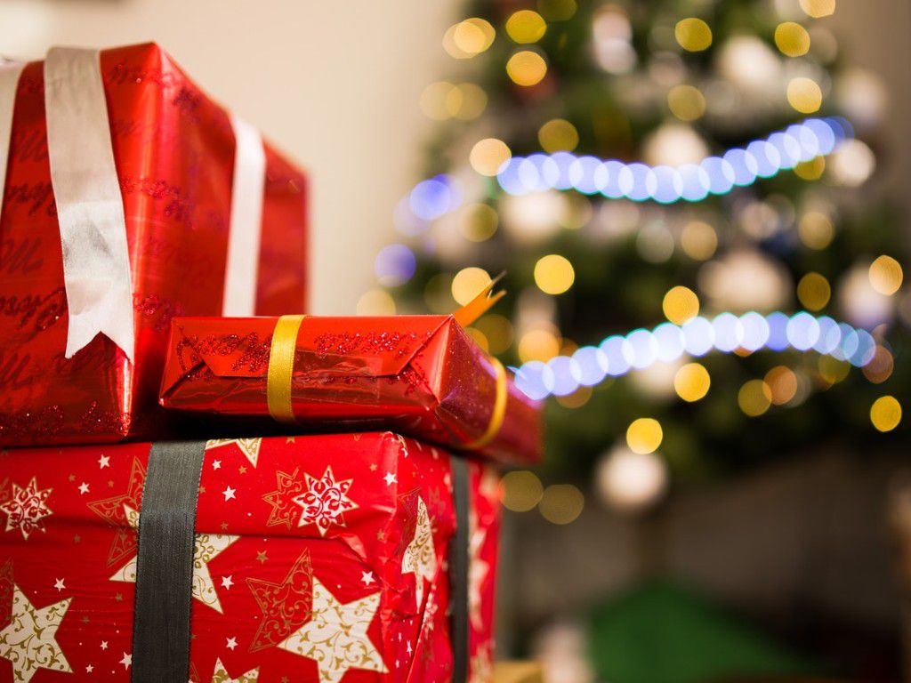 3-red-covered-present-box-190931pexels.jpg.optimal.jpg