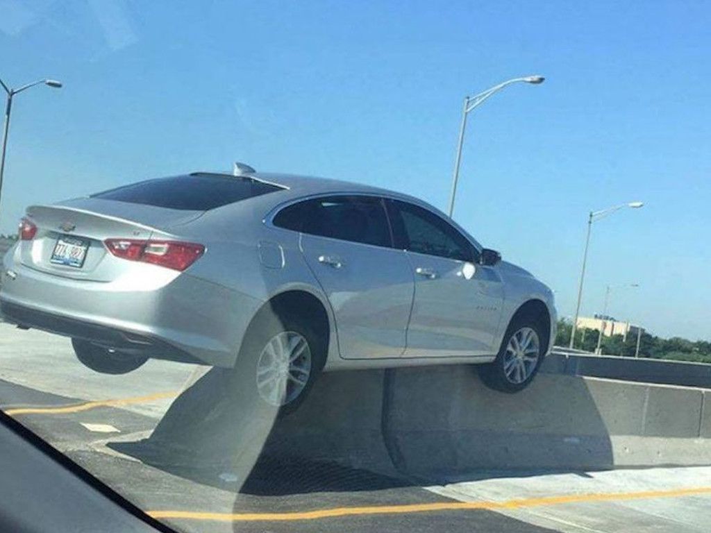 32-Dumb-Moments-Road-Left-People-Speechless-reddit.jpg.optimal.jpg