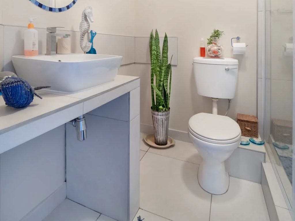Weird-House-Rules-Made-Guests-Feel-Unwelcome-12.jpg.optimal.jpg