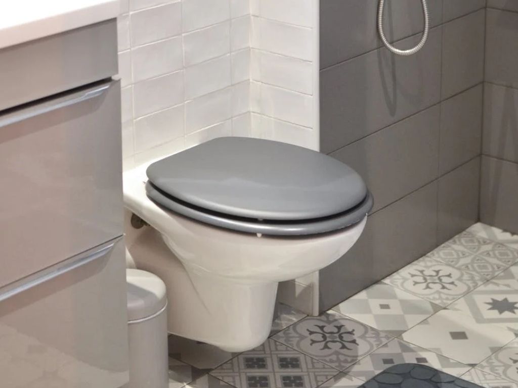 Weird-House-Rules-Made-Guests-Feel-Unwelcome-42.jpg.optimal.jpg
