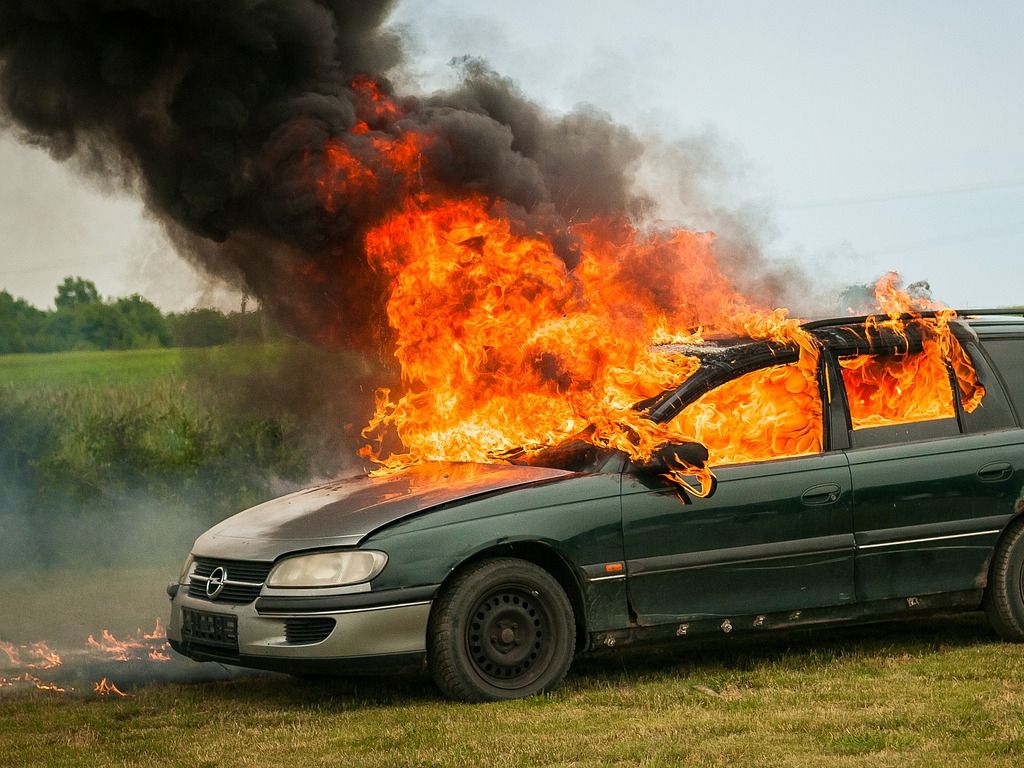 What-Happens-Bad-Drivers-Instant-Karma-07.jpg.optimal.jpg