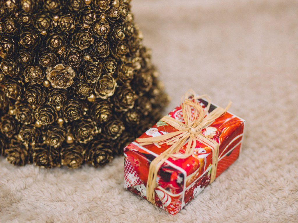blur-bow-box-celebration-243775pexels.jpg.optimal.jpg